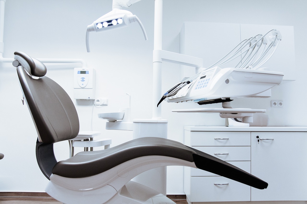 Endodoncja – co to jest i kiedy konieczne jest leczenie kanałowe?